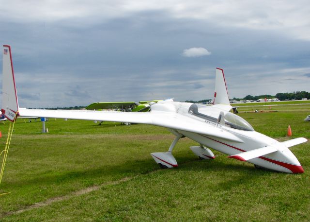 RUTAN Long-EZ (N329W) - AirVenture 2016.