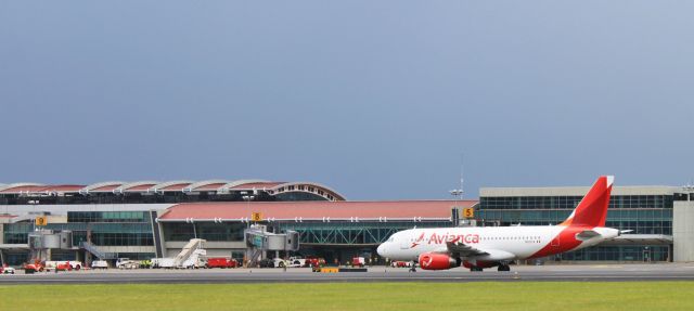 Airbus A320 (N521TA)