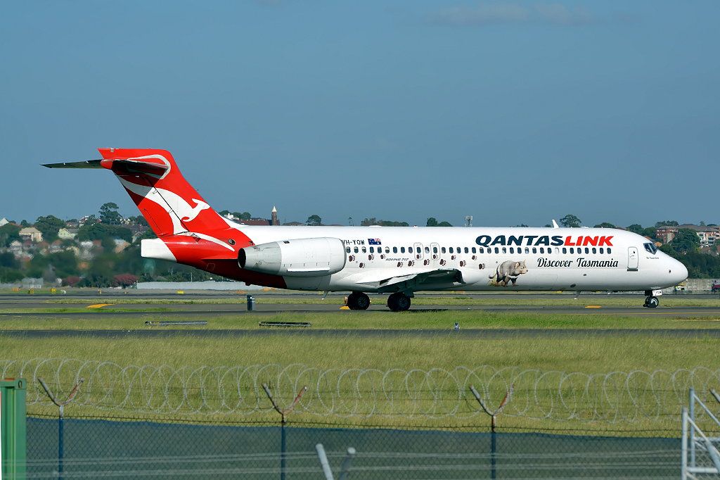 Boeing 717-200 (VH-YQW)
