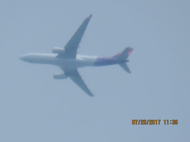 Airbus A330-200 (N370HA)