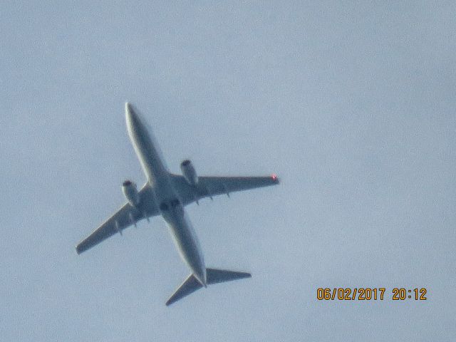 Boeing 737-800 (N936AN)