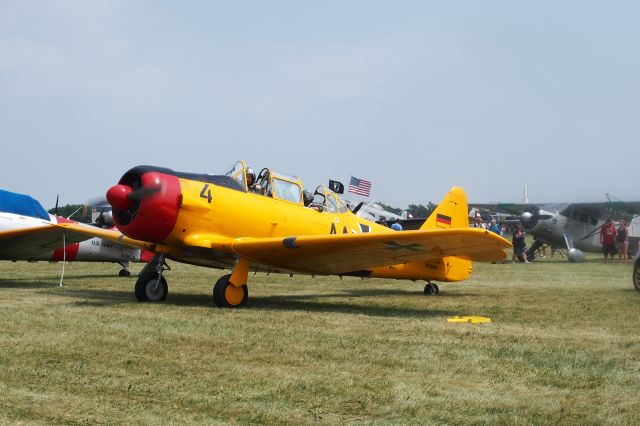 North American T-6 Texan (N636MG)