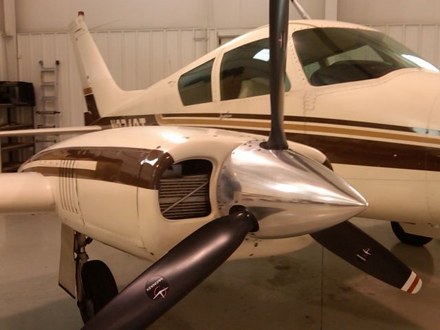 Cessna 310 (N6749T)