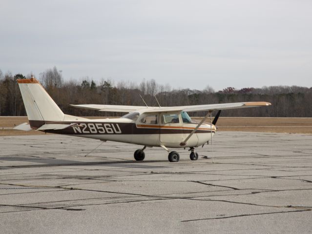 Cessna Skyhawk (N2856U) - 12 DEC 2018.