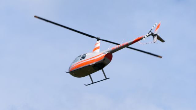 Robinson R-44 (N111VG)
