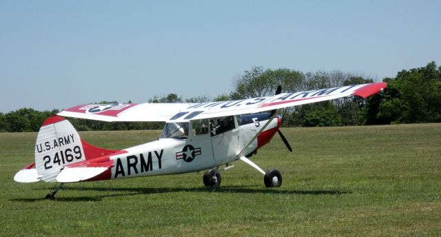 Cessna L-19 Bird Dog (N305AD) - Shown here on this grass airstrip in southeastern Pennsylvania is a 1973 Cessna 305A "Bird Dog" in the Summer of 2020.