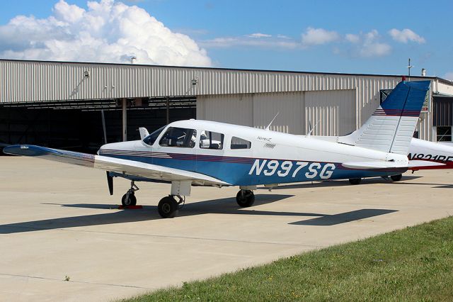 Piper Cherokee (N997SG)