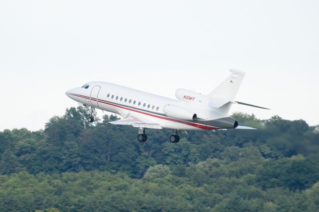 Dassault Falcon 900 (N5MV) - N5MV  Dassault Falcon 900EX  KFDK  20110814