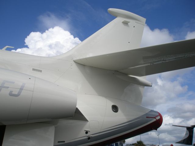 Dassault Falcon 7X (N763FJ) - NEW TAIL