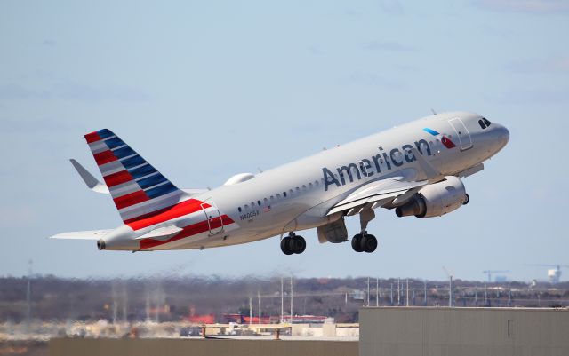 Airbus A319 (N4005X)