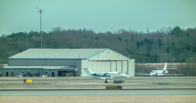 Eclipse 500 (N932MA)