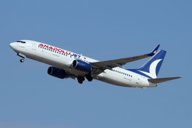 Boeing 737-800 (TC-JFT) - 06/01/2023:br /Flight to Istanbul (SAW), after T/O from runway 26.