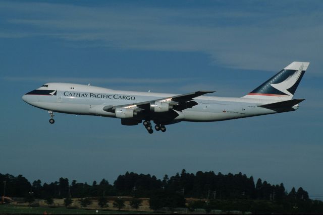 Boeing 747-200 (VR-HVZ) - Short Final at Narita Intl Airport Rwy16R on 1997/07/09
