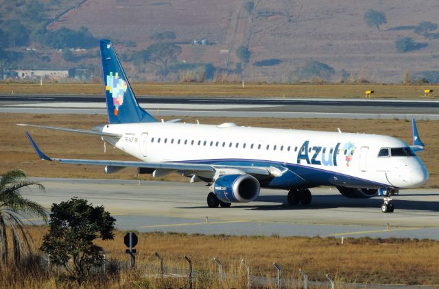 EMBRAER 195 (PR-AUF)