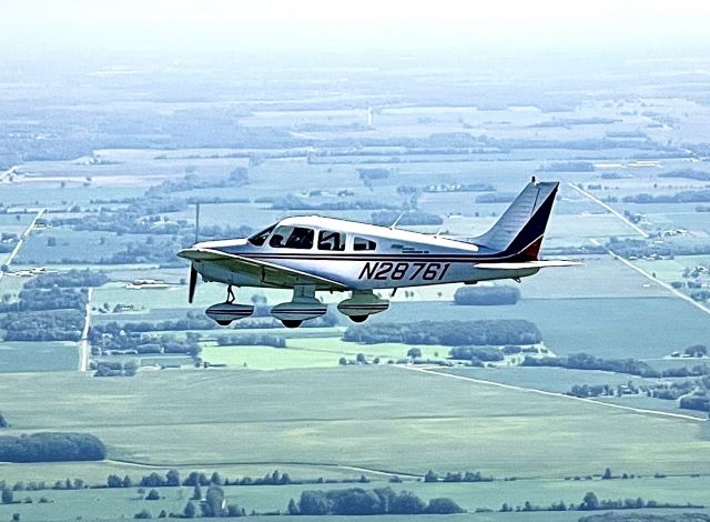 Piper Cherokee (N28761)