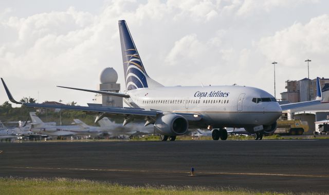 Boeing 737-800 (HP-1528CMP)