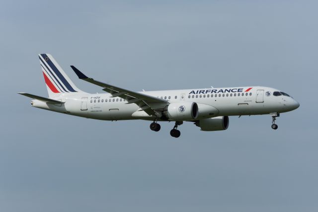 Airbus A220-300 (F-HZUI) - SPOTTING WAW/EPWA
