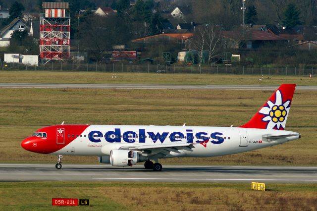 Airbus A320 (HB-JJK) - on RWY23L at DUS / EDDL