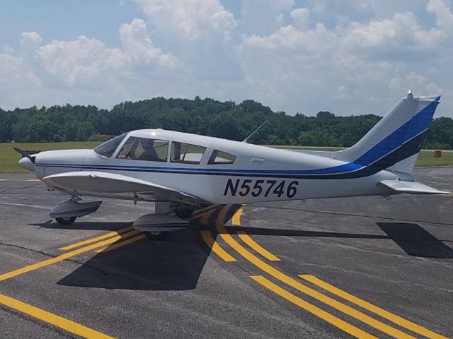 Piper Cherokee (N55746) - New paint scheme 