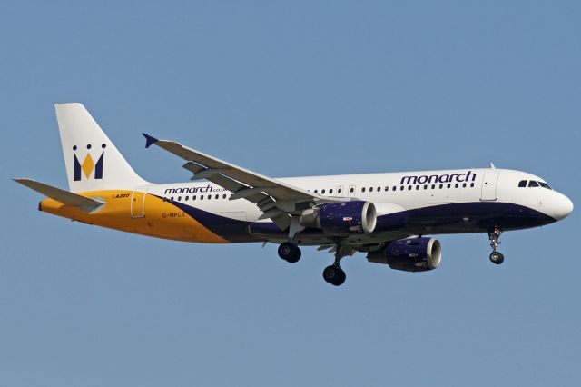 Airbus A320 (G-MPCD)