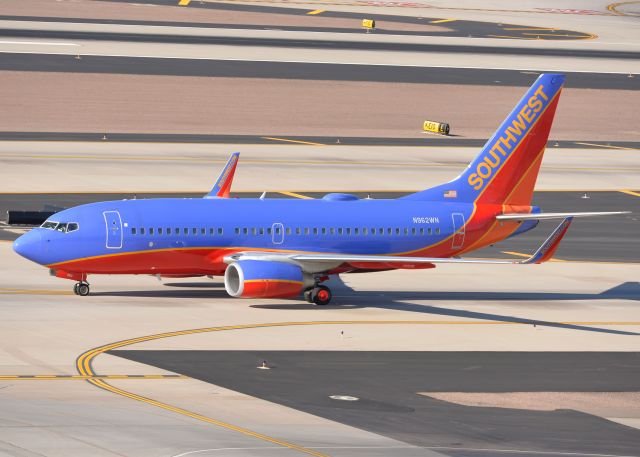 Boeing 737-700 (N962WN)