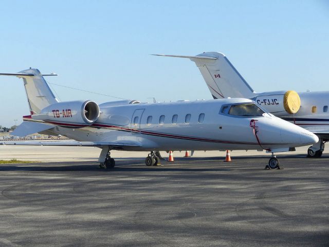 Learjet 60 (TG-AIR)