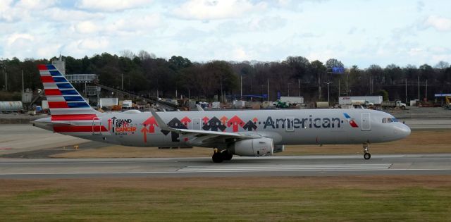 Airbus A321 (N162AA) - "Stand Up To Cancer" A321 preparing for takeoff on January 4, 2020.