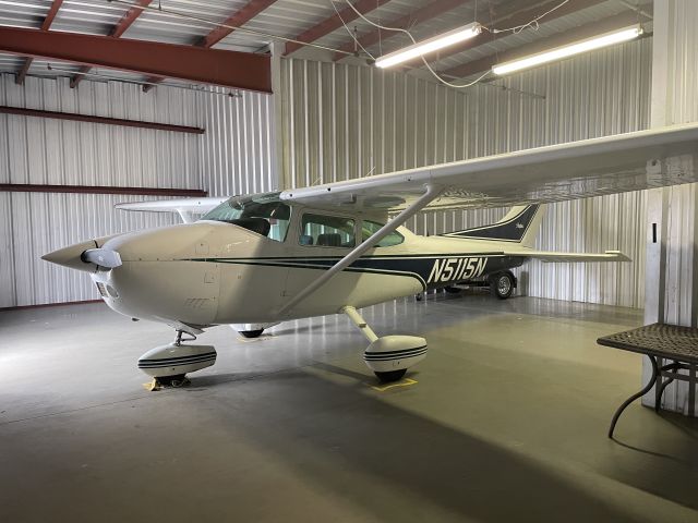 Cessna Skylane (N5115N)