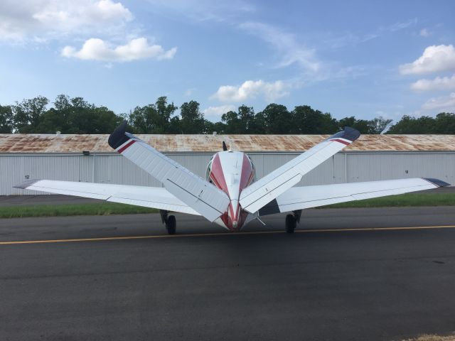 Beechcraft 35 Bonanza (N30WB)