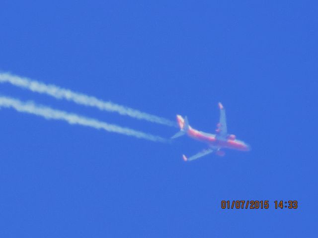 Boeing 737-700 (N930WN) - Southwest Airlines flight 1065 from PHX to CLE over Southeastern Kansas at 39,000 feet.
