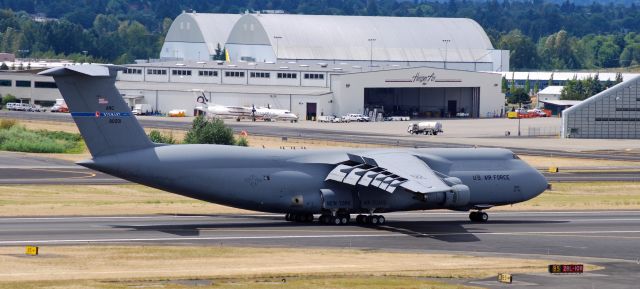 Lockheed C-5 Galaxy (N90010)