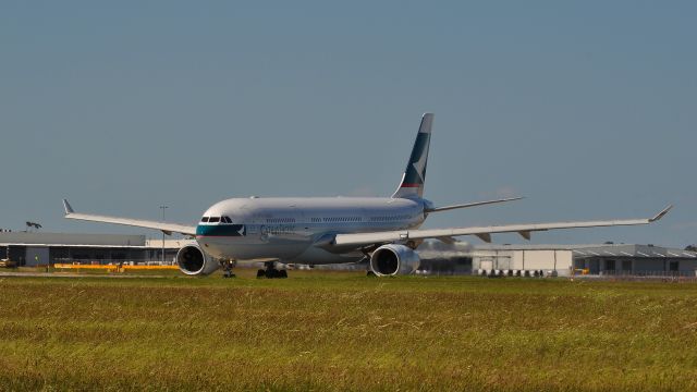 Airbus A330-300 (B-LAJ) - Cathay Pacific flight CX104 from Adelaide via Melbourne to Hong Kong lining up RWY 34 Melbourne Airport. Cathay Pacific B-LAJ Airbus A330-343X. 19/11/2011