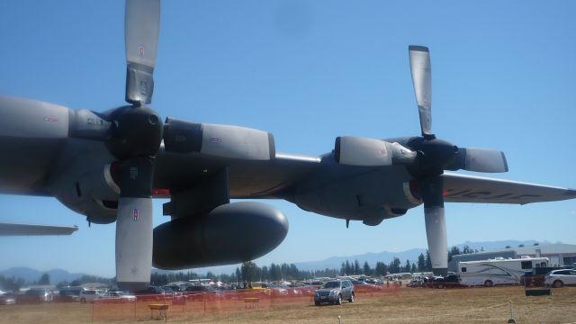 Lockheed C-130 Hercules —