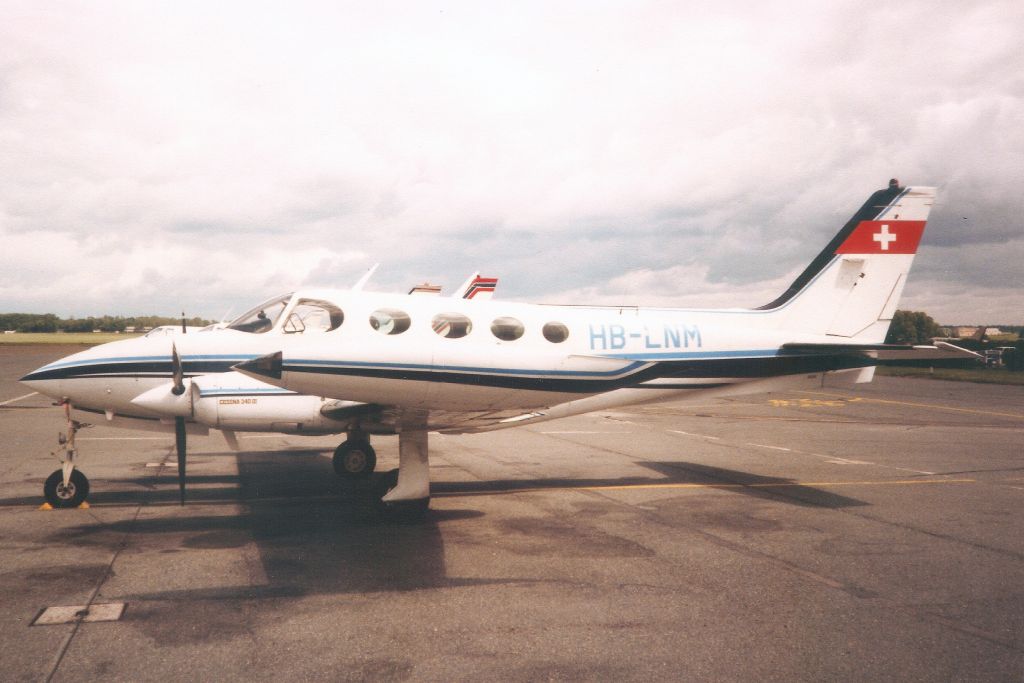 Cessna 340 (HB-LNM) - Seen here in Jun-91.br /br /Reregistered N25PJ 19-Oct-94,br /then G-CCXJ 13-Jul-04,br /then transferred to Germany 19-Jul-10 as D-IDMR.