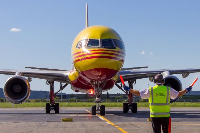 Boeing 757-200 (VH-TCA)