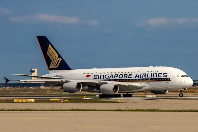Airbus A380-800 (9V-SKR)
