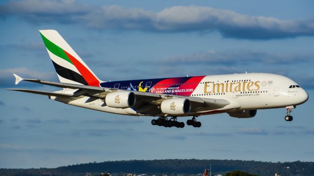 Airbus A380-800 (A6-EOH)