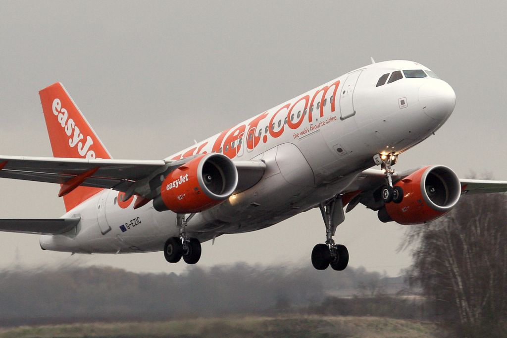 Airbus A319 (G-EZIC)