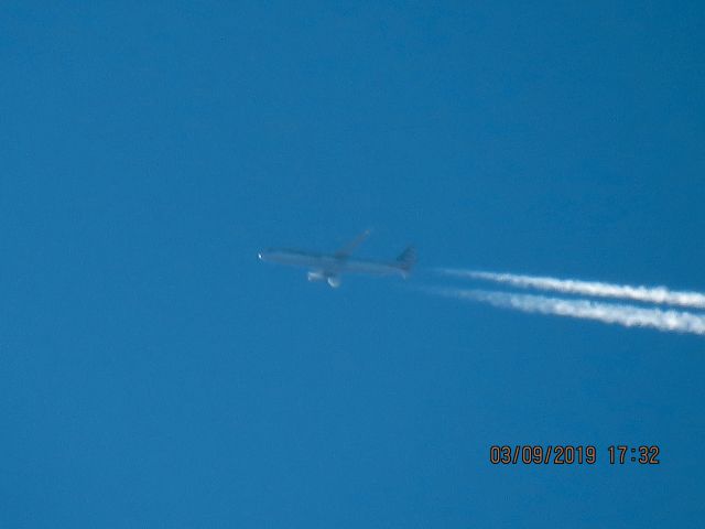 Airbus A321 (N162AA)