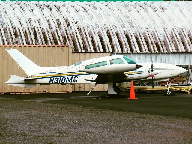 Cessna 310 (N310MC)