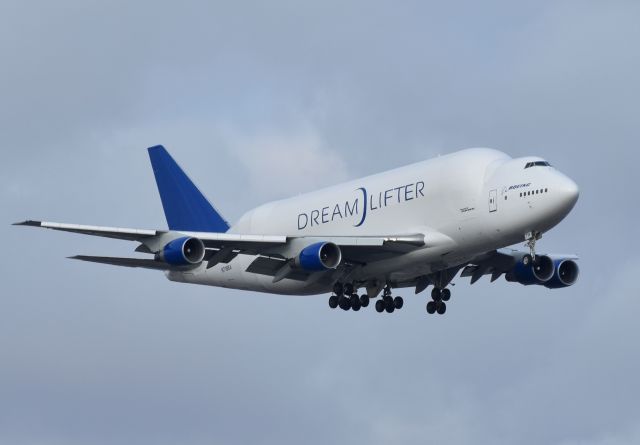 Boeing 747-200 (N718BA) - Dreamlifter arriving into JFK.