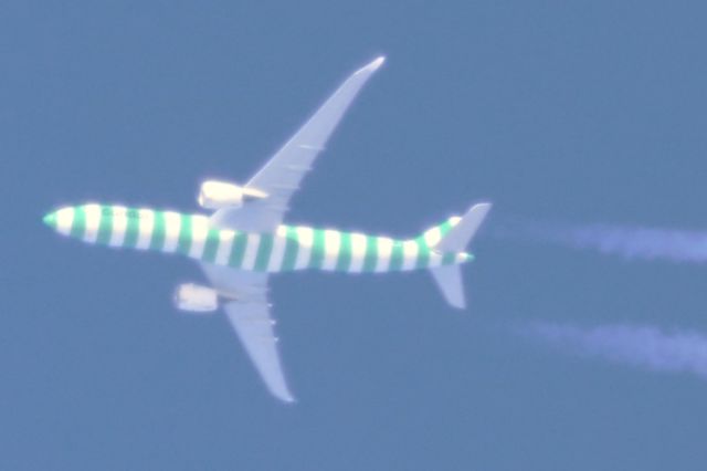 Airbus A330-300 (D-ANRA) - D-ANRA  Airbus A-330 941 N Condor Flugdienst  DE2402 De Frankfurt FRA. Vers Toronto YYZ Altitude 12192 Mètres. Vitesse 831 Km/H. Survolant la ville de Lavaltrie QC. Le 23-12-2024 à 13:41.