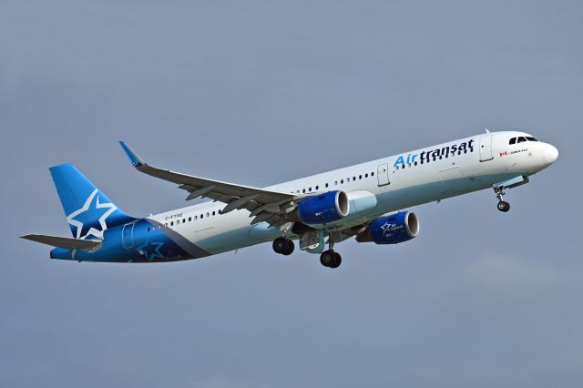 Airbus A321 (C-FTXQ)