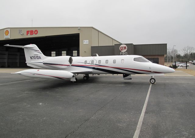 Learjet 35 (N701DA)