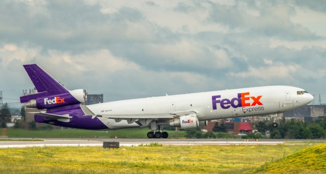 Boeing MD-11 (N525FE)