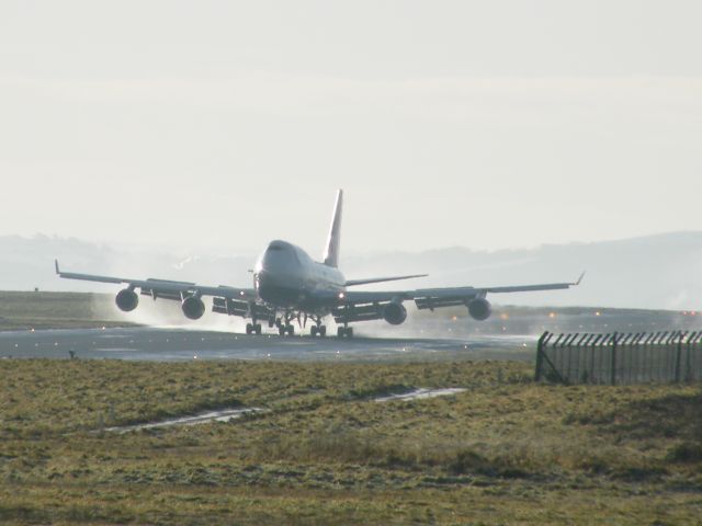 Boeing 747-400 (G-BNLR) - G-BNLR B747-436 ARR EINN 18/12/2010 AS BAW 114 KJFK LHR DIV TO EINN DUE WX LHR