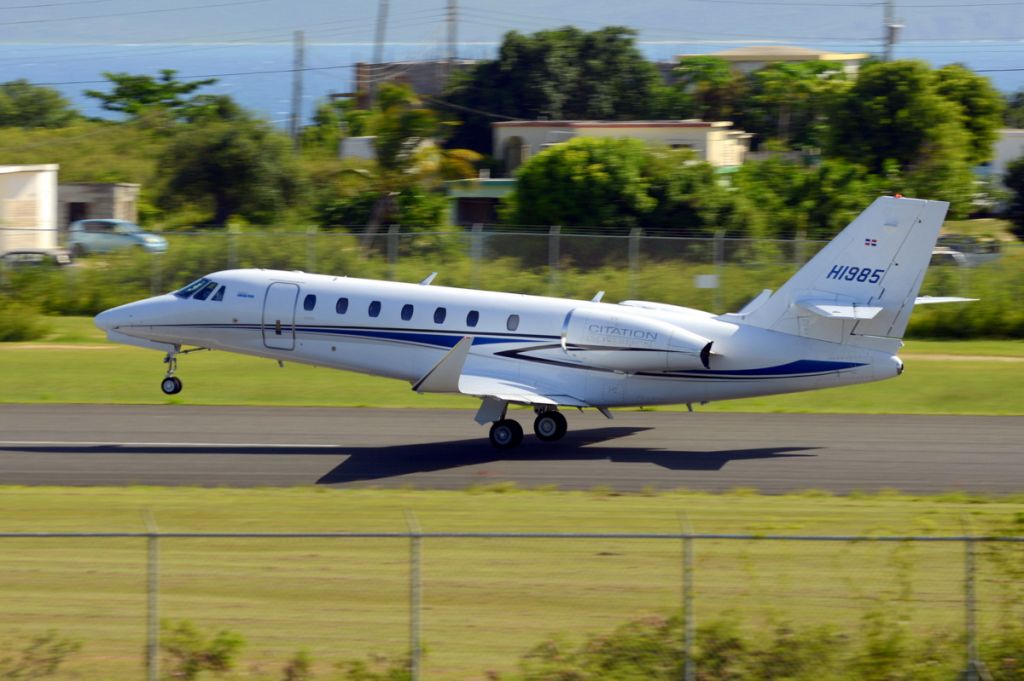 Cessna Citation Sovereign (HI985) - Citation Sovereign taking off RW 11 at TQPF