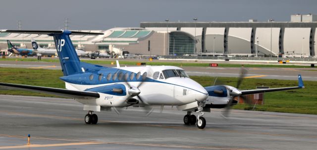 Beechcraft Super King Air 350 (N802UP) - Taxiing to 30L for departure  01-05-2016