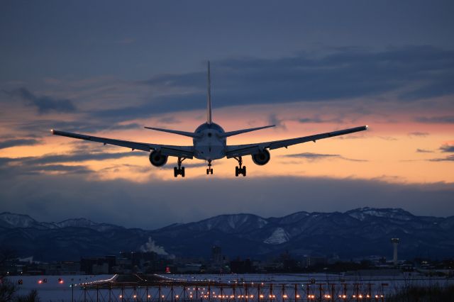 BOEING 767-300 (JA618A) - December 30th 2020:ITM-HKD.