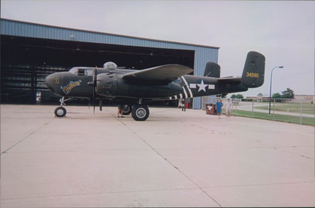 North American TB-25 Mitchell (N5548N)